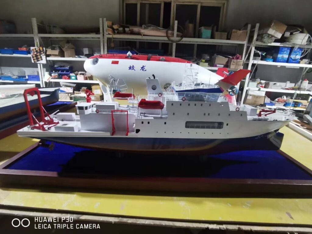 Jiaolong submersible model